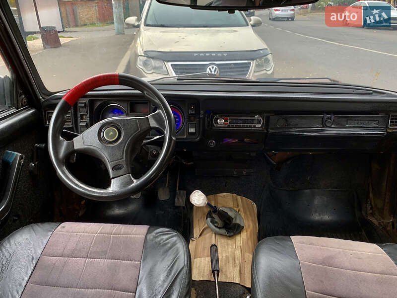 Седан ВАЗ / Lada 2105 1984 в Одессе