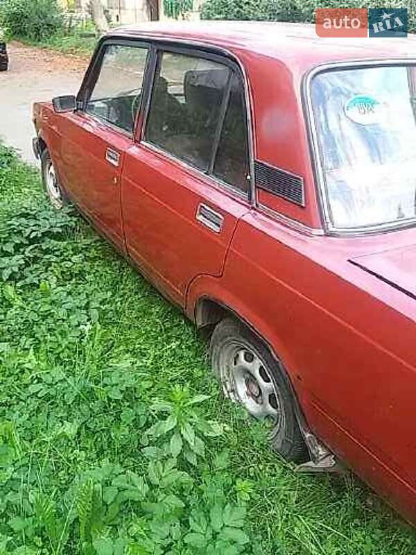 Седан ВАЗ / Lada 2105 1985 в Калуші