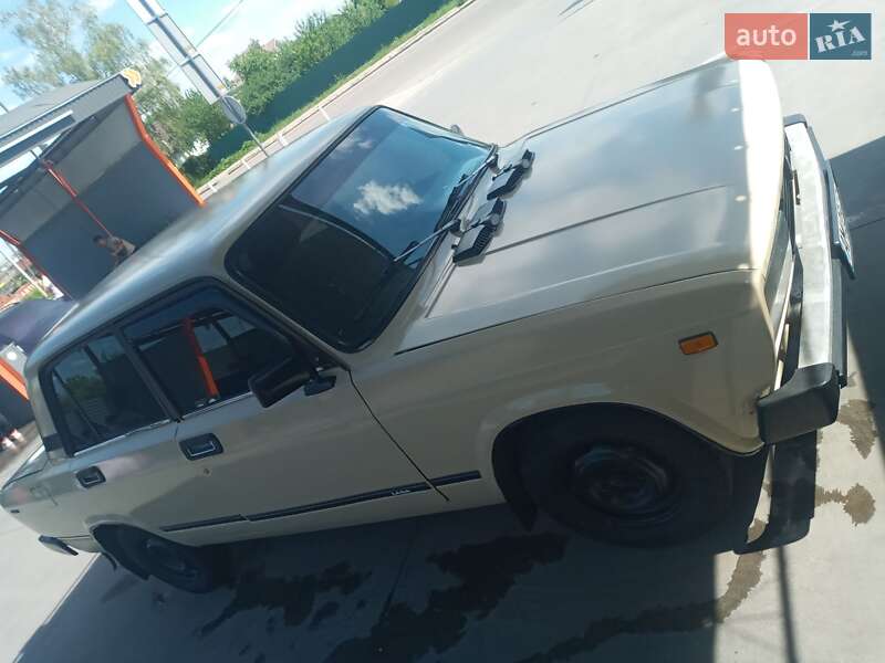 Седан ВАЗ / Lada 2105 1990 в Бердичеві фото 10 Седан ВАЗ / Lada 2105 1990 в Бердичеві