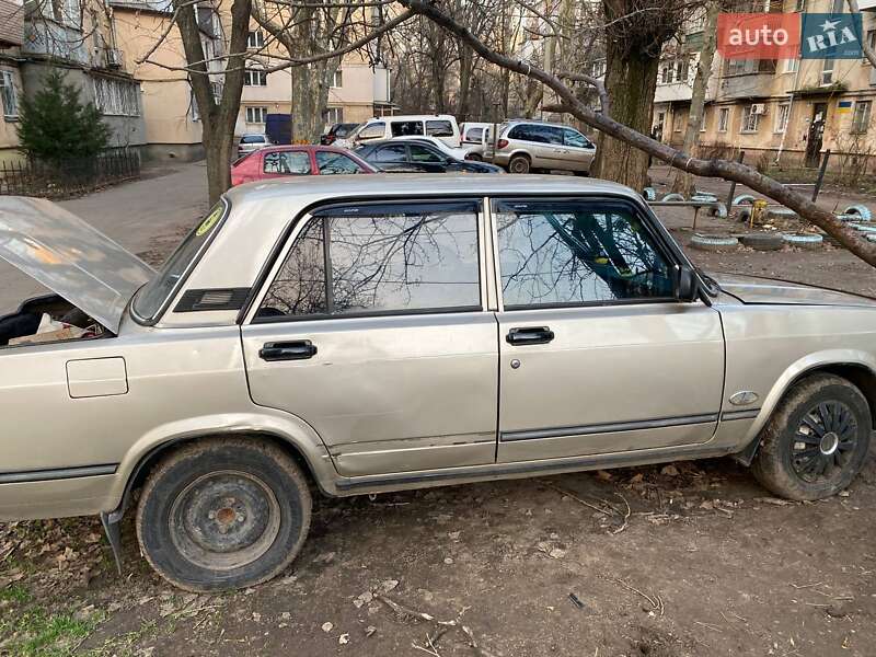 Седан ВАЗ / Lada 2105 1988 в Одесі фото 18 Седан ВАЗ / Lada 2105 1988 в Одесі