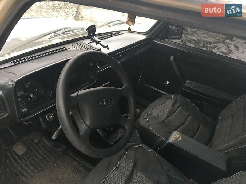 Седан ВАЗ / Lada 2105 1986 в Краматорске
