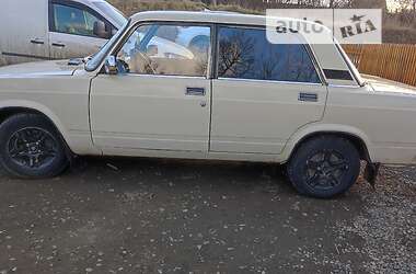 Седан ВАЗ / Lada 2105 1987 в Голованевске