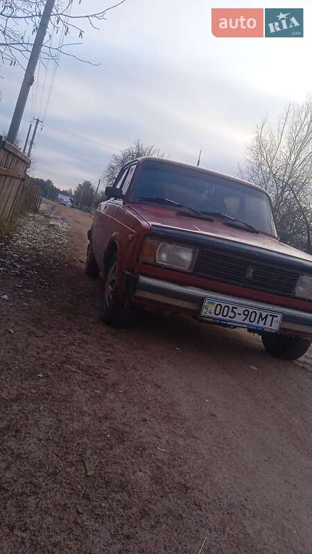 Седан ВАЗ / Lada 2105 1981 в Овруче