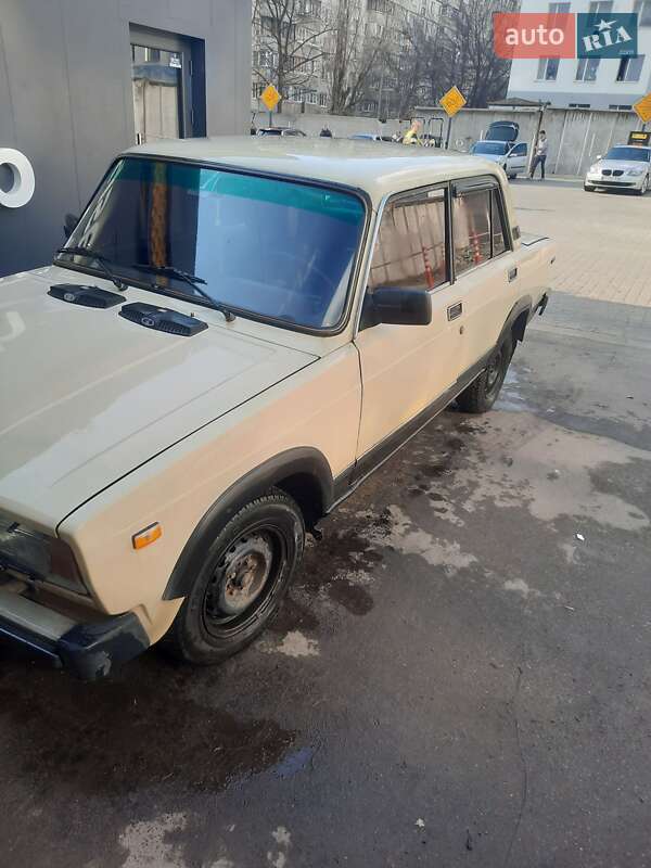 Седан ВАЗ / Lada 2105 1986 в Харкові