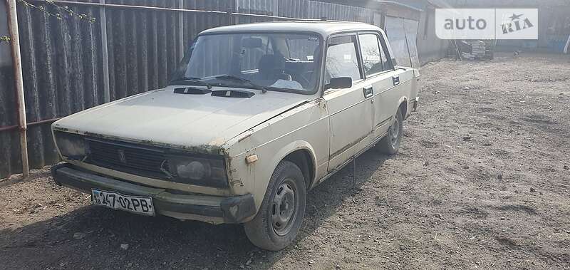 Седан ВАЗ / Lada 2105 1991 в Вараші