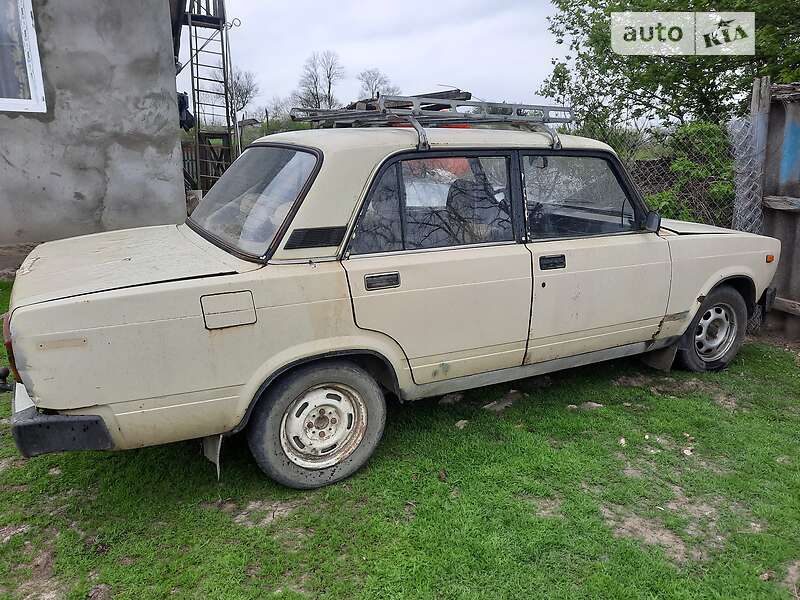 Седан ВАЗ / Lada 2105 1986 в Хмельницькому