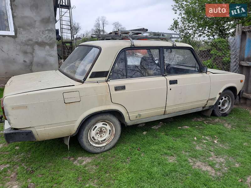 Седан ВАЗ / Lada 2105 1986 в Хмельницькому