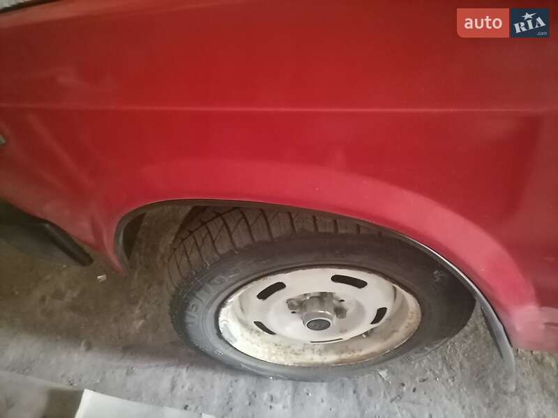 Седан ВАЗ / Lada 2105 1989 в Белой Церкви фото 7 Седан ВАЗ / Lada 2105 1989 в Белой Церкви