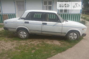 Седан ВАЗ / Lada 2105 1992 в Черновцах