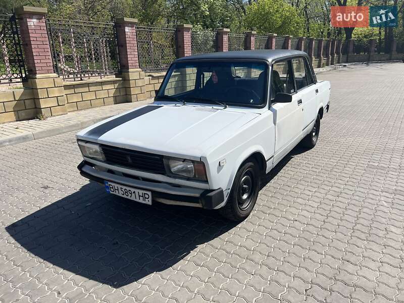 Седан ВАЗ / Lada 2105 2001 в Одессе