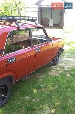 Седан ВАЗ / Lada 2105 1993 в Галичі