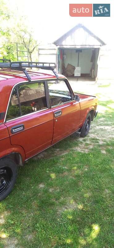 Седан ВАЗ / Lada 2105 1993 в Галиче