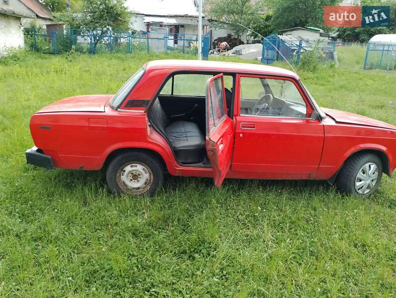 Седан ВАЗ / Lada 2105 1989 в Львові