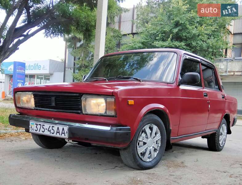 Седан ВАЗ / Lada 2105 1981 в Днепре