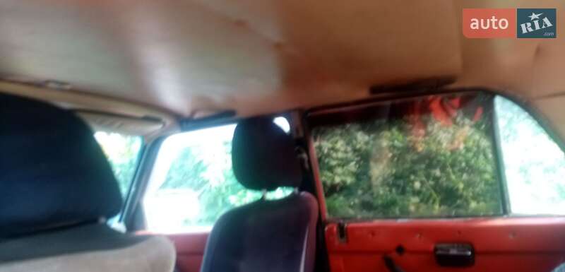 Седан ВАЗ / Lada 2105 1986 в Гадяче