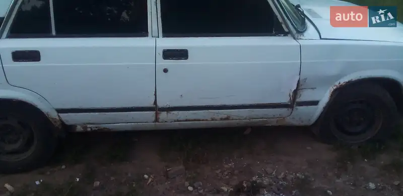 ВАЗ / Lada 2105 1985 VIN XTA210500G0736110 фото оголошення 2 з 31