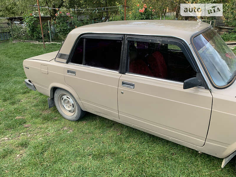 Седан ВАЗ / Lada 2105 1986 в Турке
