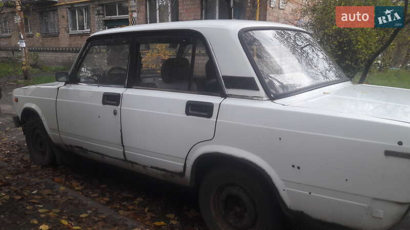 Седан ВАЗ / Lada 2105 1992 в Києві фото 7 Седан ВАЗ / Lada 2105 1992 в Києві