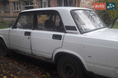 Седан ВАЗ / Lada 2105 1992 в Киеве