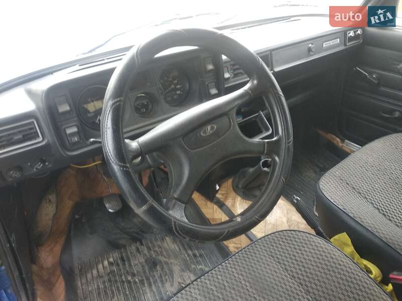 Седан ВАЗ / Lada 2105 1999 в Херсоні