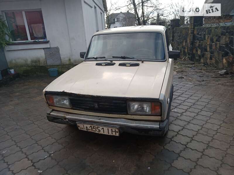 Седан ВАЗ / Lada 2105 1985 в Луцке