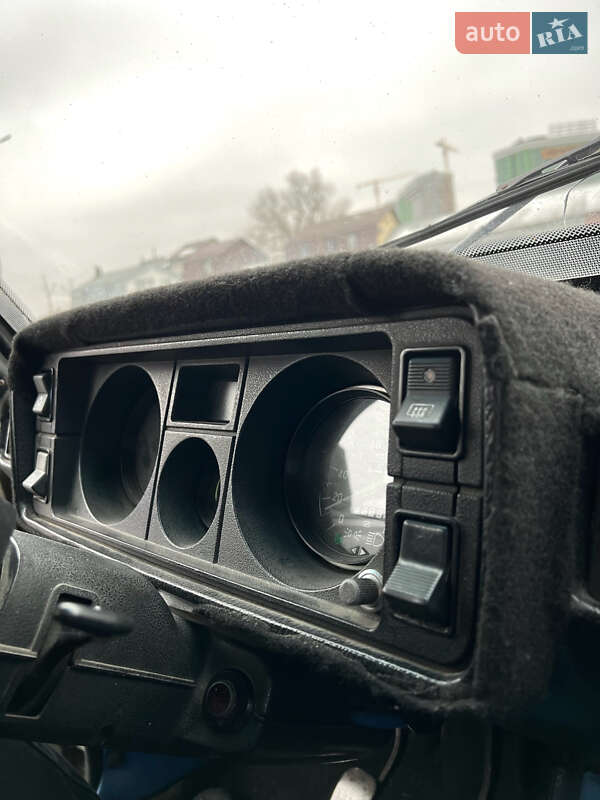 Седан ВАЗ / Lada 2105 1982 в Києві