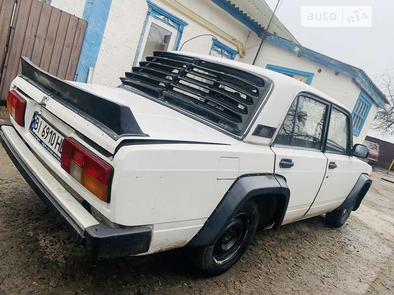 Седан ВАЗ / Lada 2105 1984 в Кременчуге