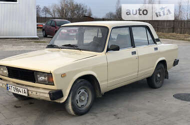 Седан ВАЗ / Lada 2105 1982 в Калуше