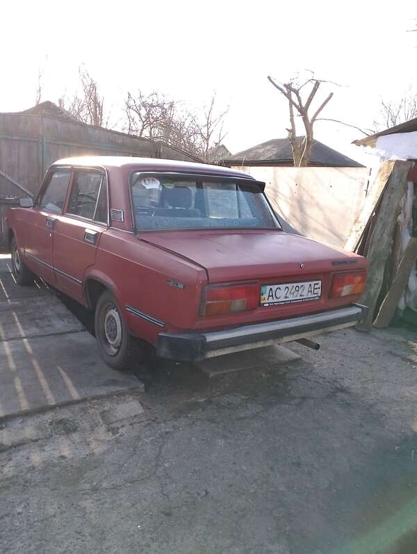 Седан ВАЗ / Lada 2105 1984 в Нежине