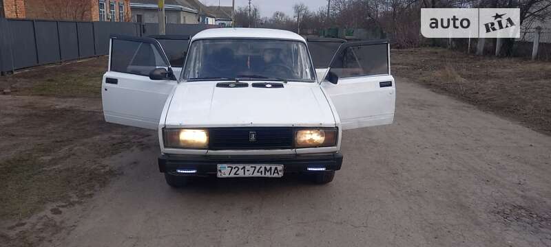 Седан ВАЗ / Lada 2105 1986 в Золотоноше