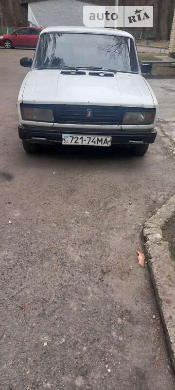 Седан ВАЗ / Lada 2105 1986 в Золотоноше
