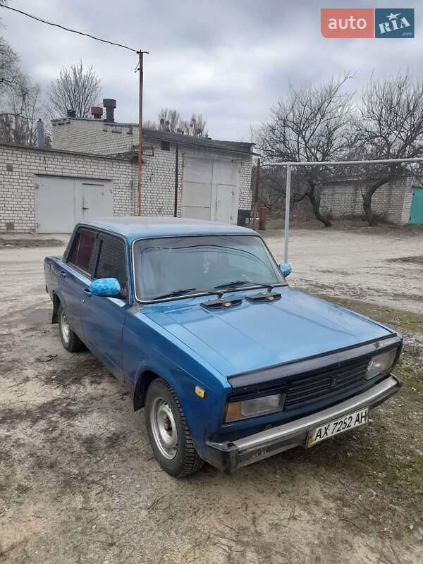Седан ВАЗ / Lada 2105 1983 в Харькове