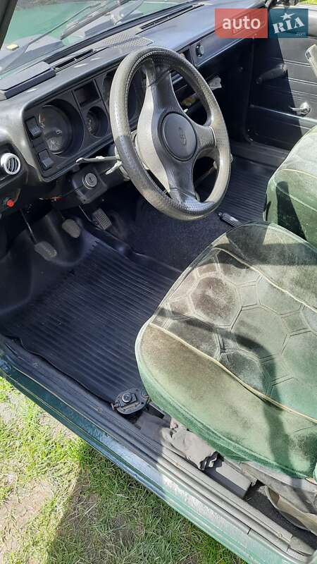 Седан ВАЗ / Lada 2105 1983 в Днепре