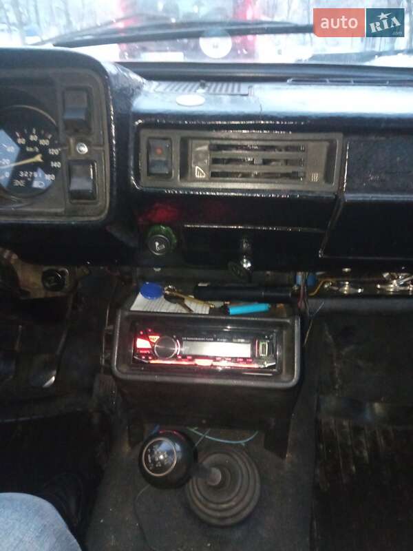 Седан ВАЗ / Lada 2105 1990 в Кропивницком