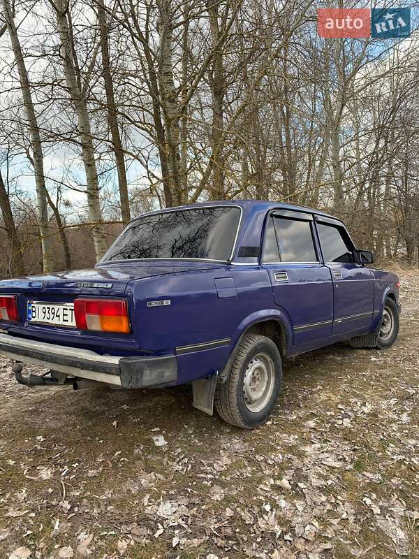Седан ВАЗ / Lada 2105 1986 в Шишаках