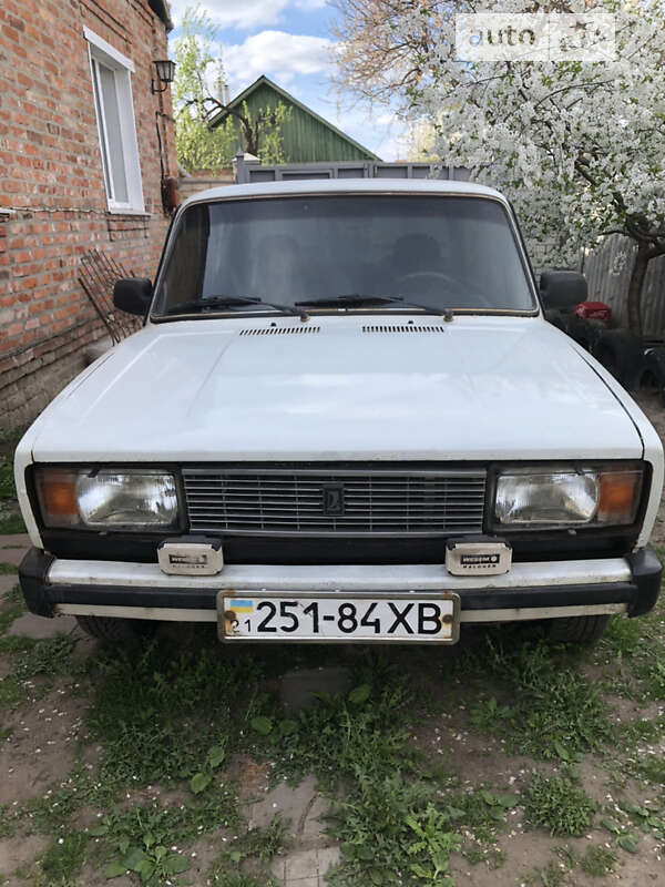 Седан ВАЗ / Lada 2105 2000 в Харькове