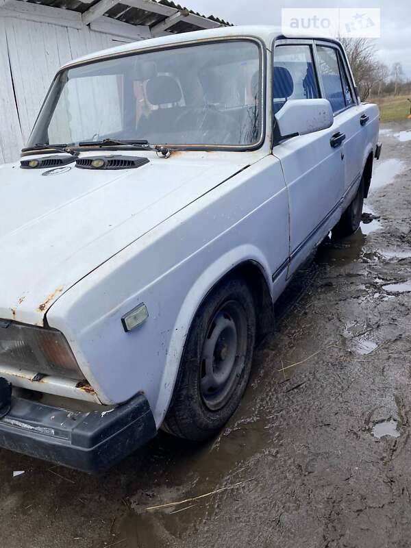 Седан ВАЗ / Lada 2105 1991 в Пулинах фото 2 Седан ВАЗ / Lada 2105 1991 в Пулинах