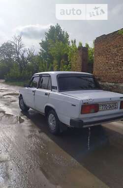 Седан ВАЗ / Lada 2105 1999 в Немирове