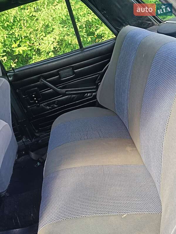 Седан ВАЗ / Lada 2105 1996 в Карлівці