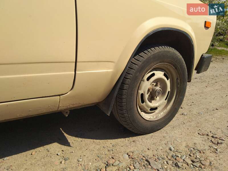 Седан ВАЗ / Lada 2105 1991 в Александрие