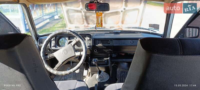 Седан ВАЗ / Lada 2105 1991 в Владимире