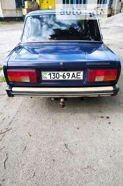 Седан ВАЗ / Lada 2105 1988 в Желтых Водах