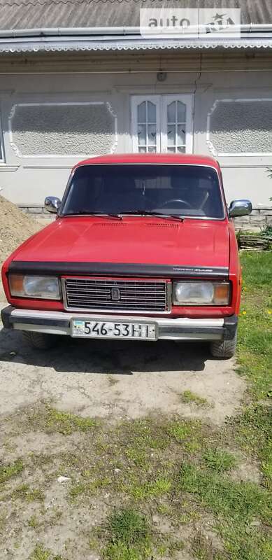 Седан ВАЗ / Lada 2105 1997 в Черновцах