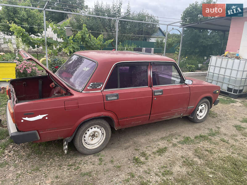 Седан ВАЗ / Lada 2105 1989 в Ольшанке фото 7 Седан ВАЗ / Lada 2105 1989 в Ольшанке
