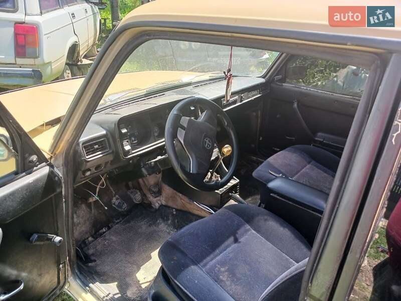 Седан ВАЗ / Lada 2105 1988 в Тиврову