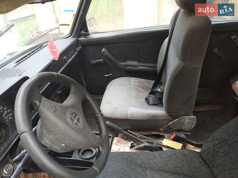 Седан ВАЗ / Lada 2105 1990 в Калуше