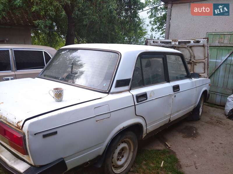 Седан ВАЗ / Lada 2105 1990 в Калуше