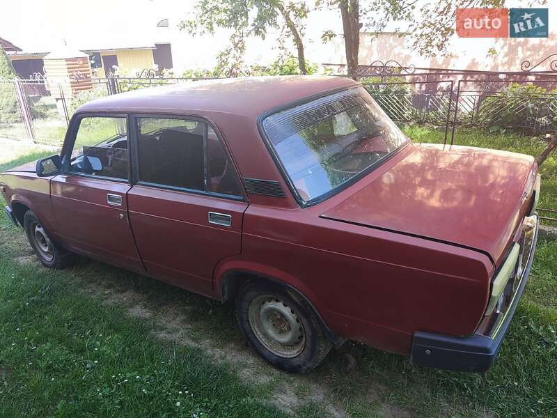 Седан ВАЗ / Lada 2105 1992 в Долине