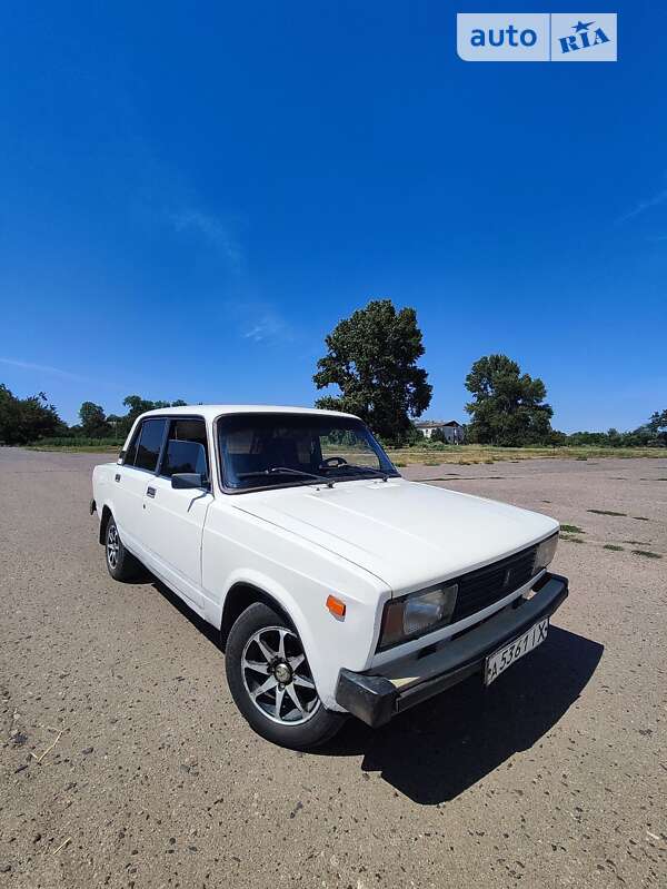 Седан ВАЗ / Lada 2105 1982 в Карлівці