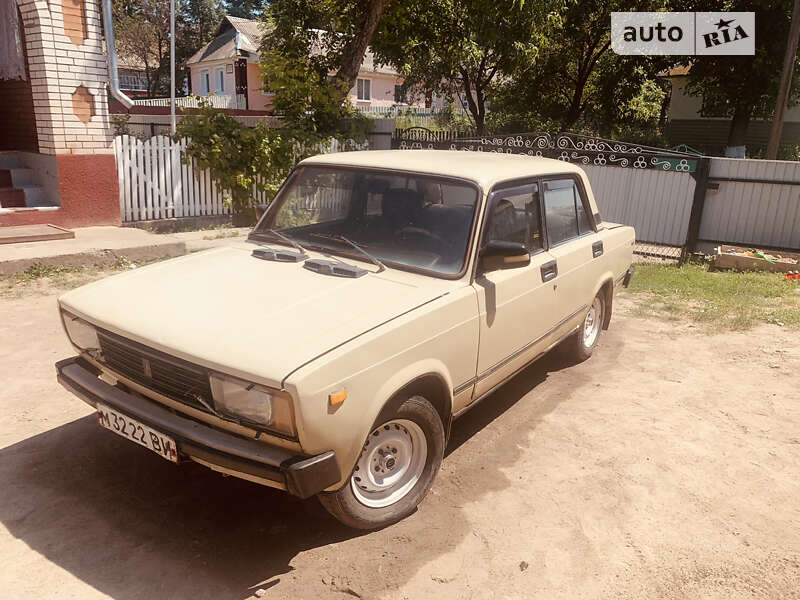 Седан ВАЗ / Lada 2105 1990 в Жмеринке